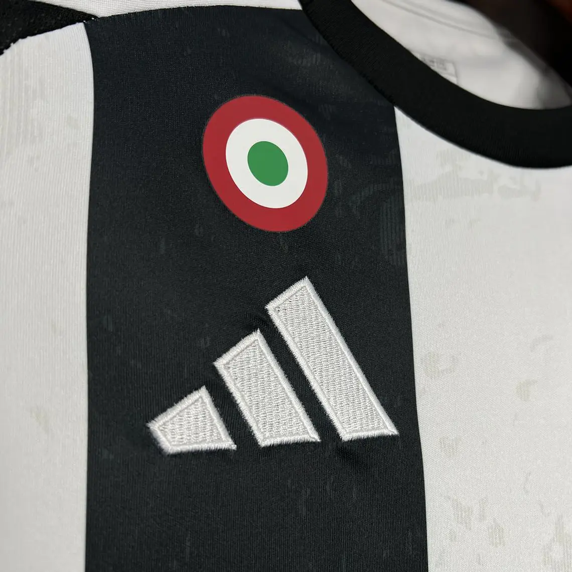 Juventus Home 24/25 7