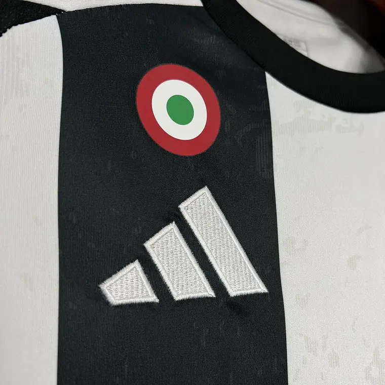 Juventus Home 24/25 7