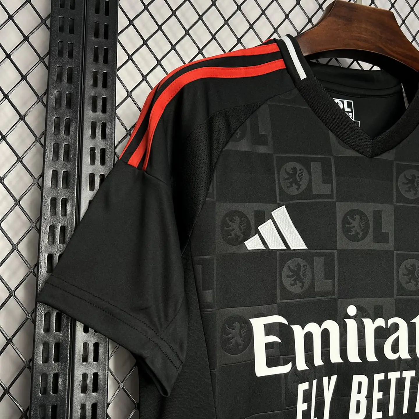 Lyon Away 24/25 6