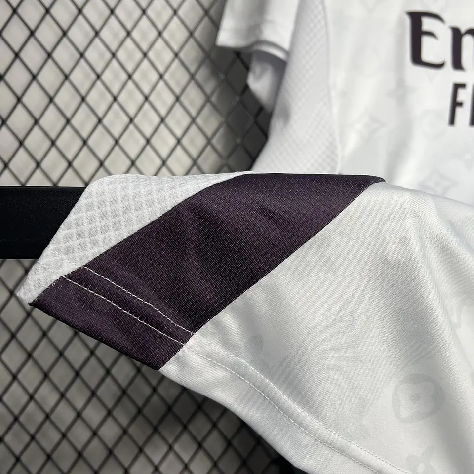 Real Madrid Especial Louis Vuitton 24/25 6