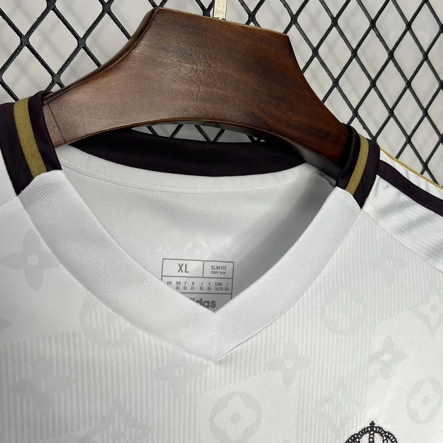 Real Madrid Especial Louis Vuitton 24/25 8