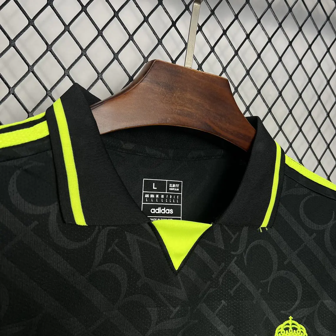 Real Madrid Especial Neon 24/25 3