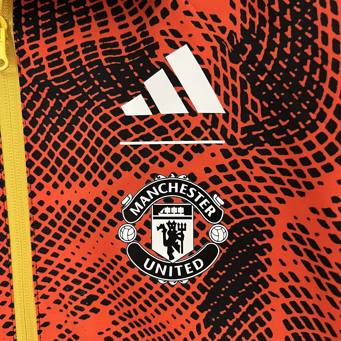 Manchester United Corta-Vento Reversível 24/25 4