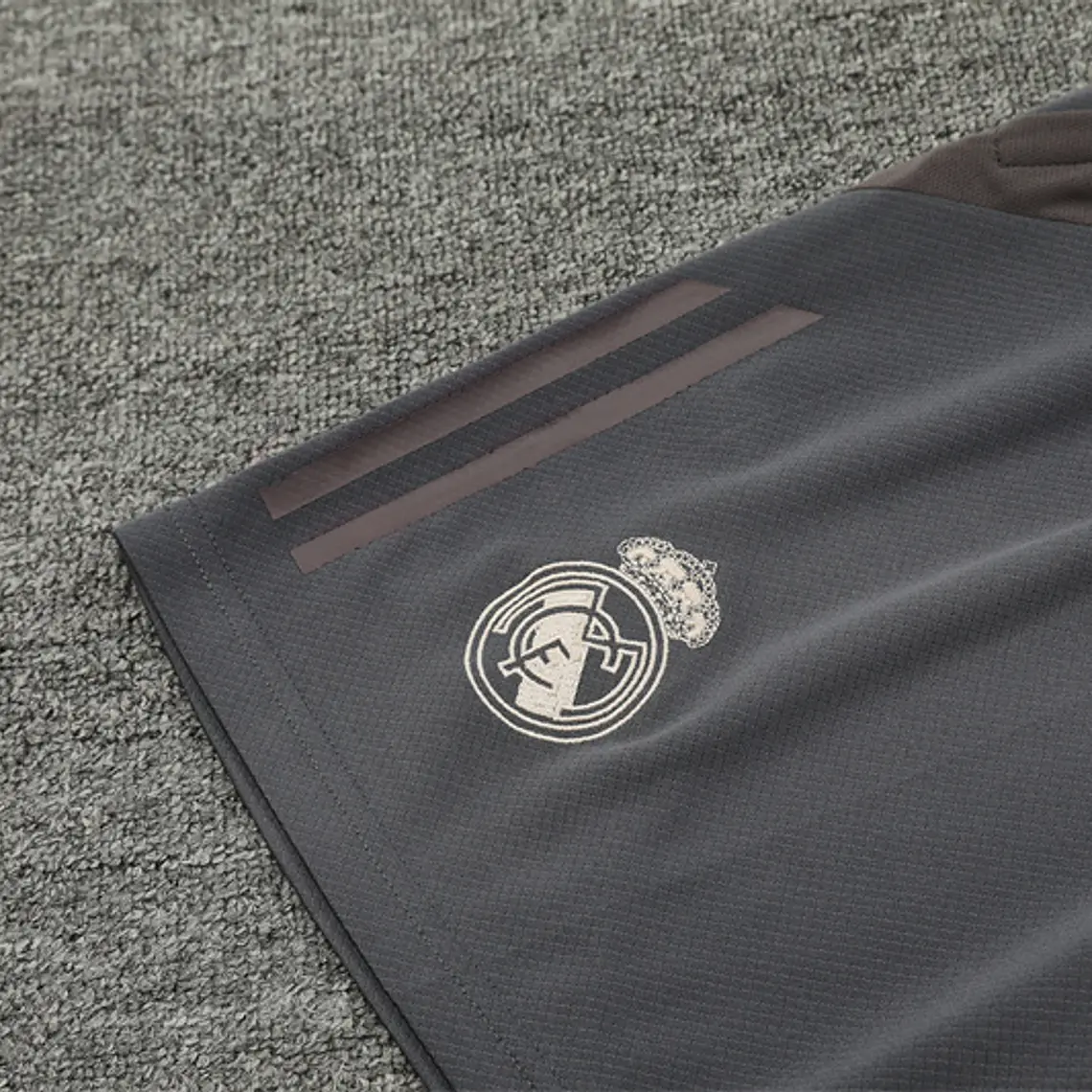 Real Madrid Conjunto Treino 24/25 8