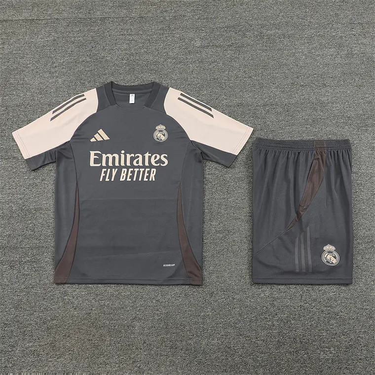Real Madrid Conjunto Treino 24/25 1