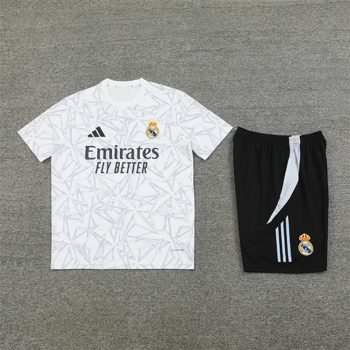 Real Madrid Conjunto Treino 24/25 1