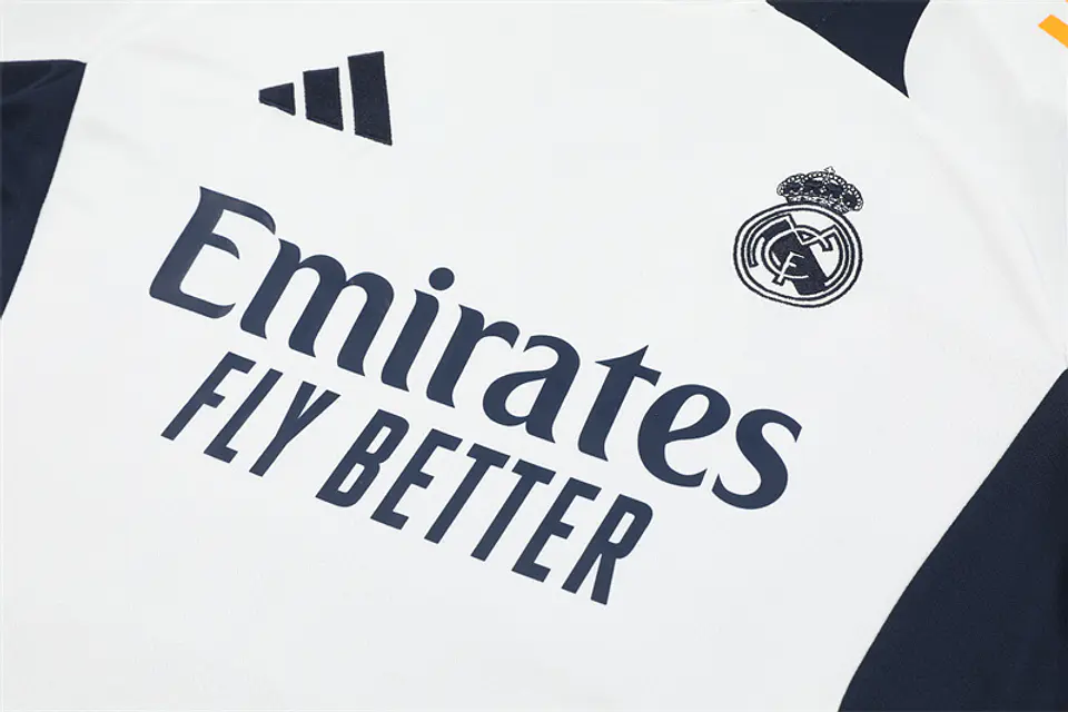 Real Madrid Conjunto Treino 24/25 3