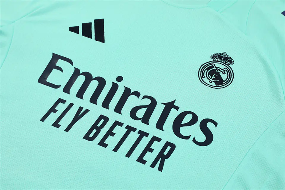 Real Madrid Conjunto Treino 24/25 3