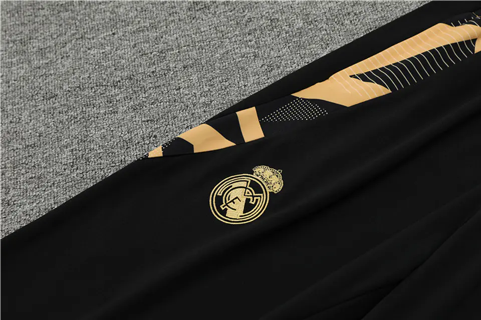 Real Madrid Fato Treino 1/2 Zip 24/25 8
