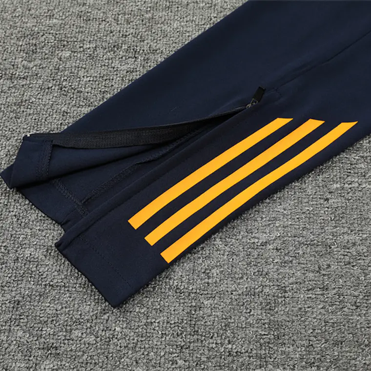 Real Madrid Fato Treino 1/2 Zip 24/25 10