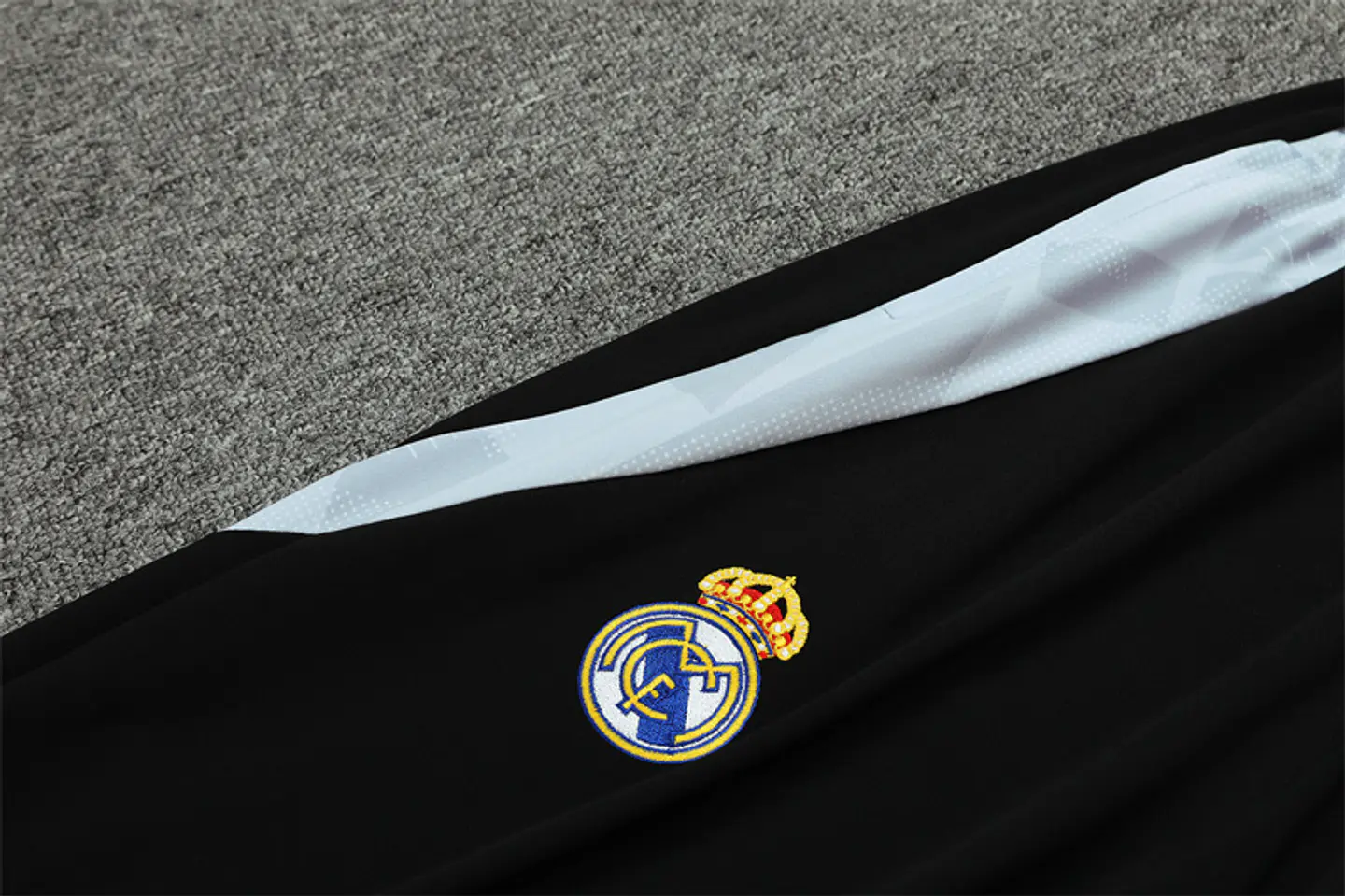Real Madrid Fato Treino 1/2 Zip 24/25 8