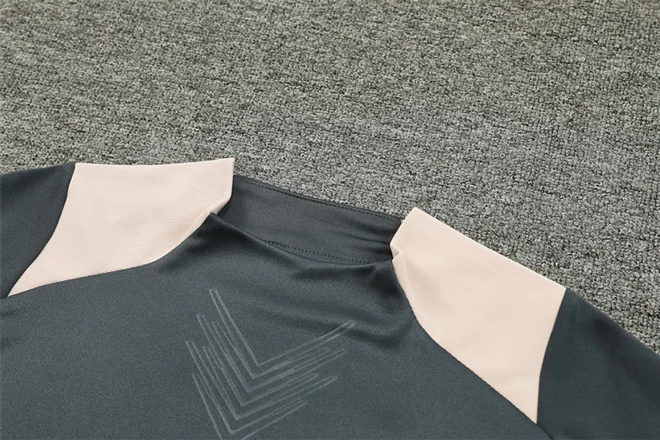 Real Madrid Fato Treino 1/2 Zip 24/25 4