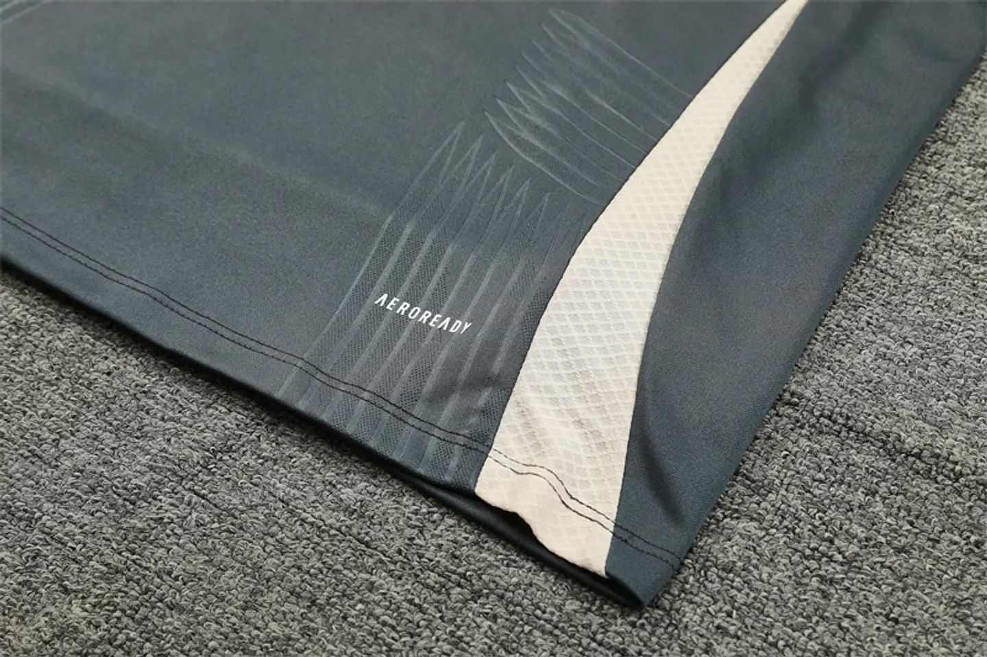 Real Madrid Fato Treino 1/2 Zip 24/25 6