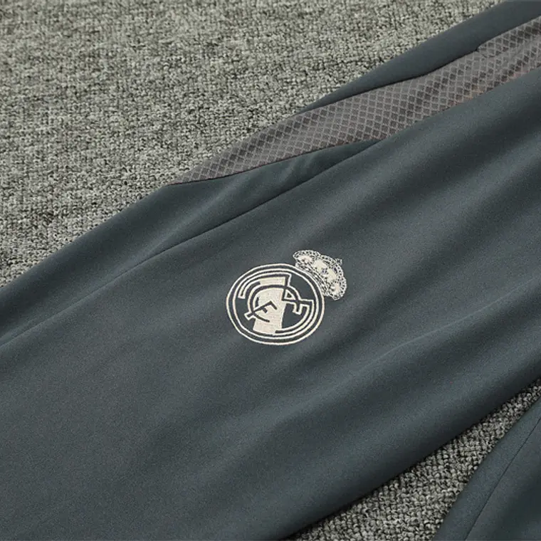 Real Madrid Fato Treino 1/2 Zip 24/25 10