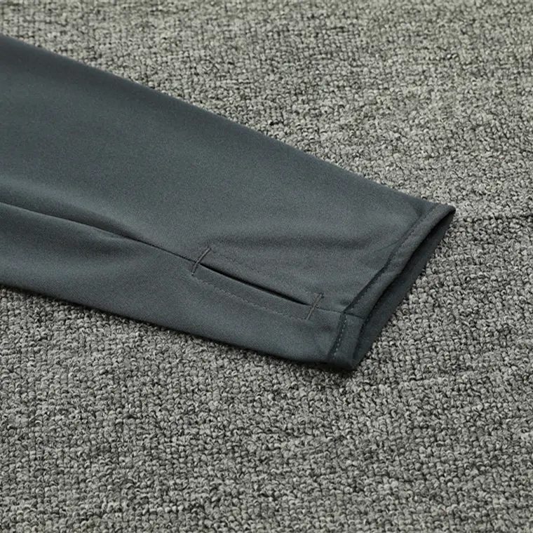 Real Madrid Fato Treino 1/2 Zip 24/25 7
