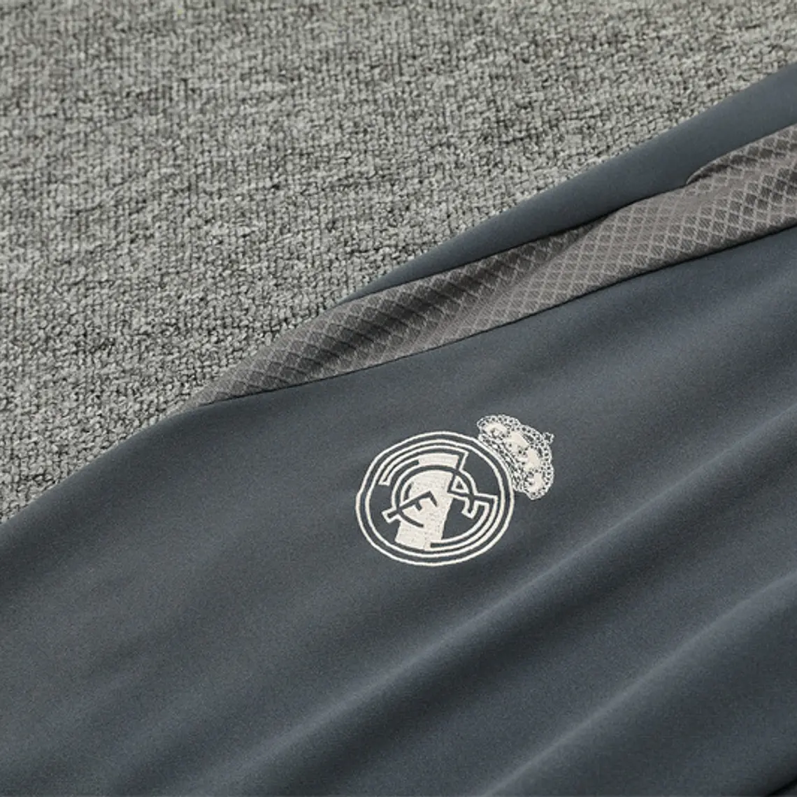 Real Madrid Fato Treino 1/2 Zip 24/25 8