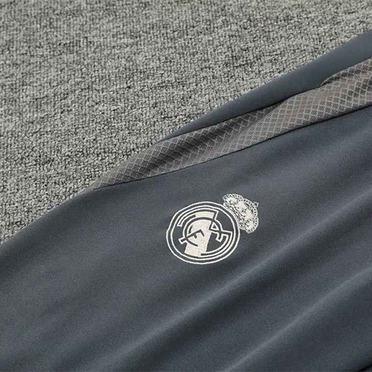 Real Madrid Fato Treino 1/2 Zip 24/25 8