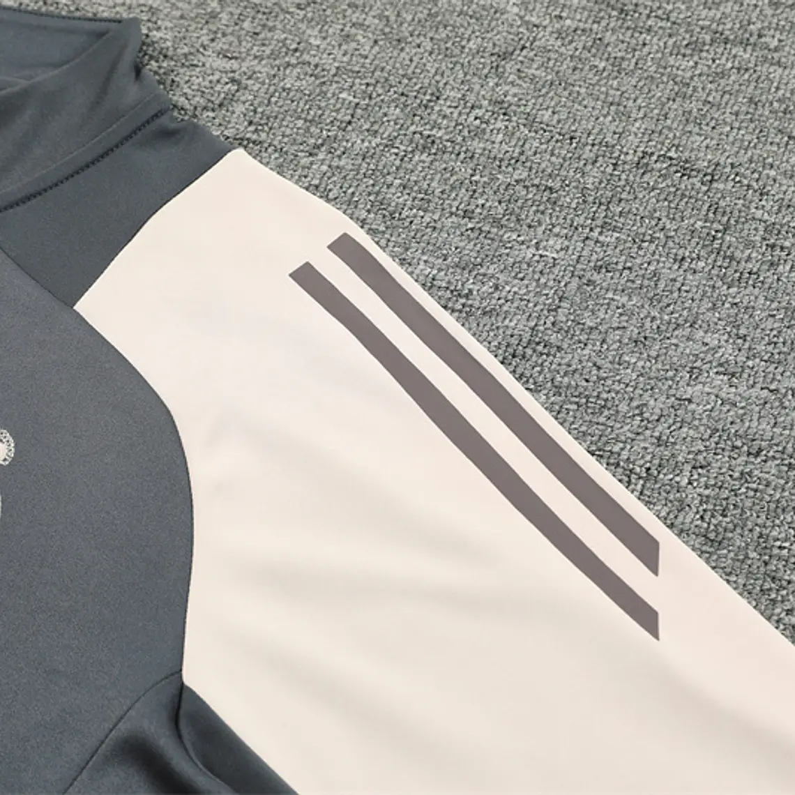 Real Madrid Fato Treino 1/2 Zip 24/25 7
