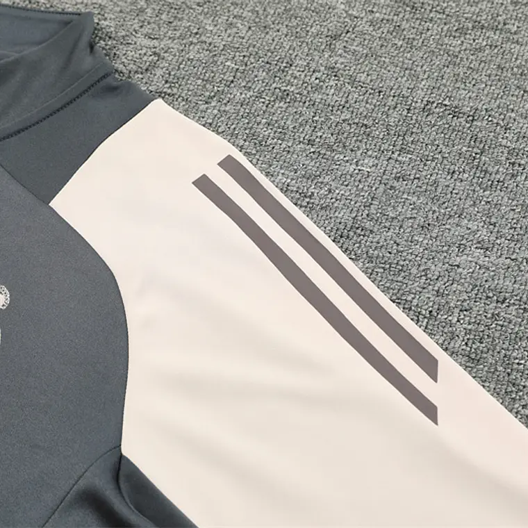 Real Madrid Fato Treino 1/2 Zip 24/25 7