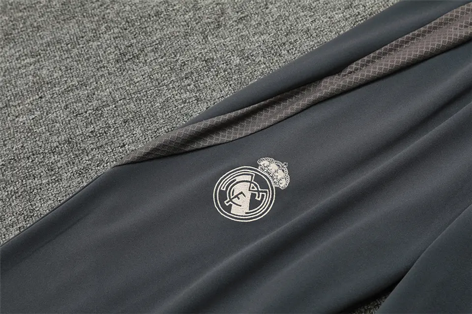 Real Madrid Fato Treino 1/2 Zip 24/25 10