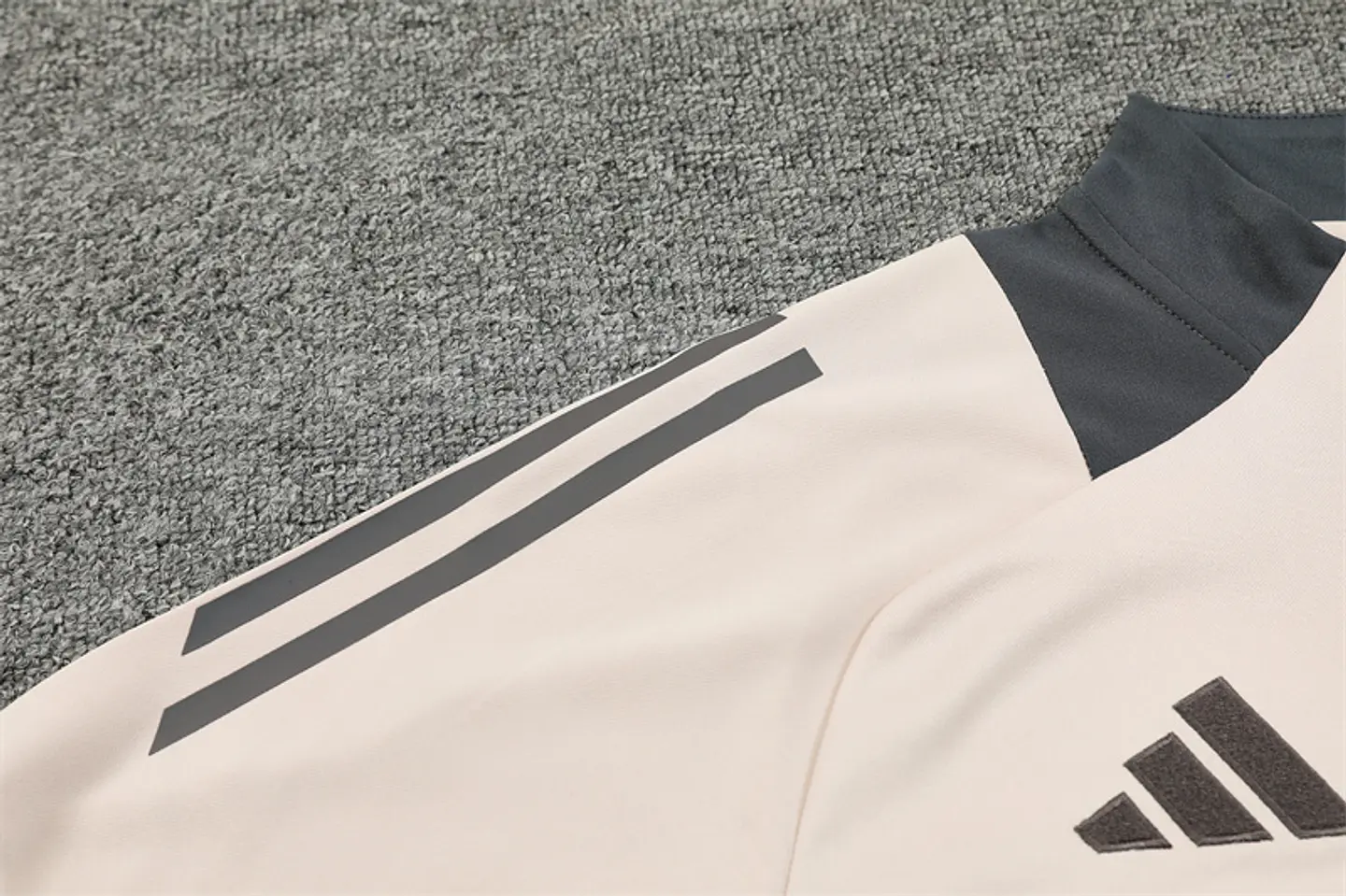 Real Madrid Fato Treino 1/2 Zip 24/25 6