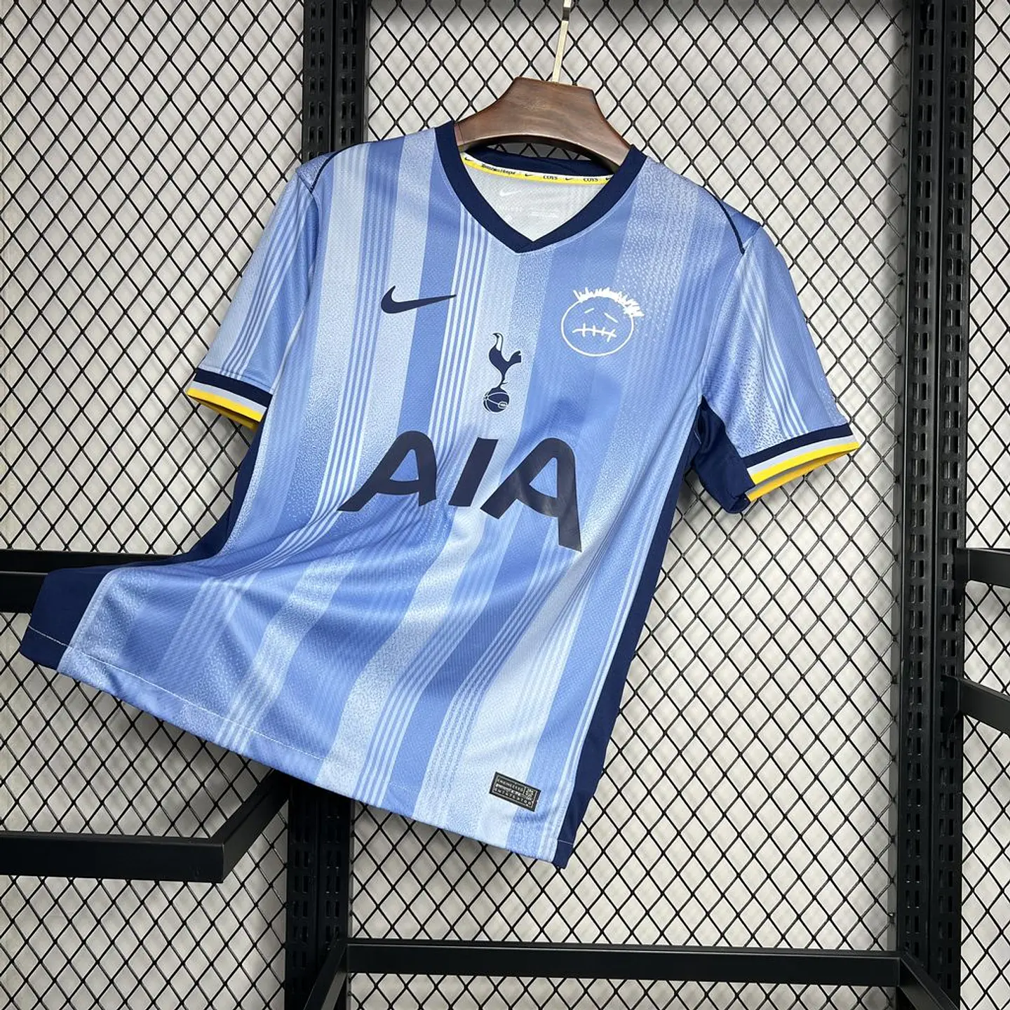 Tottenham Especial Travis Scott 24/25 4