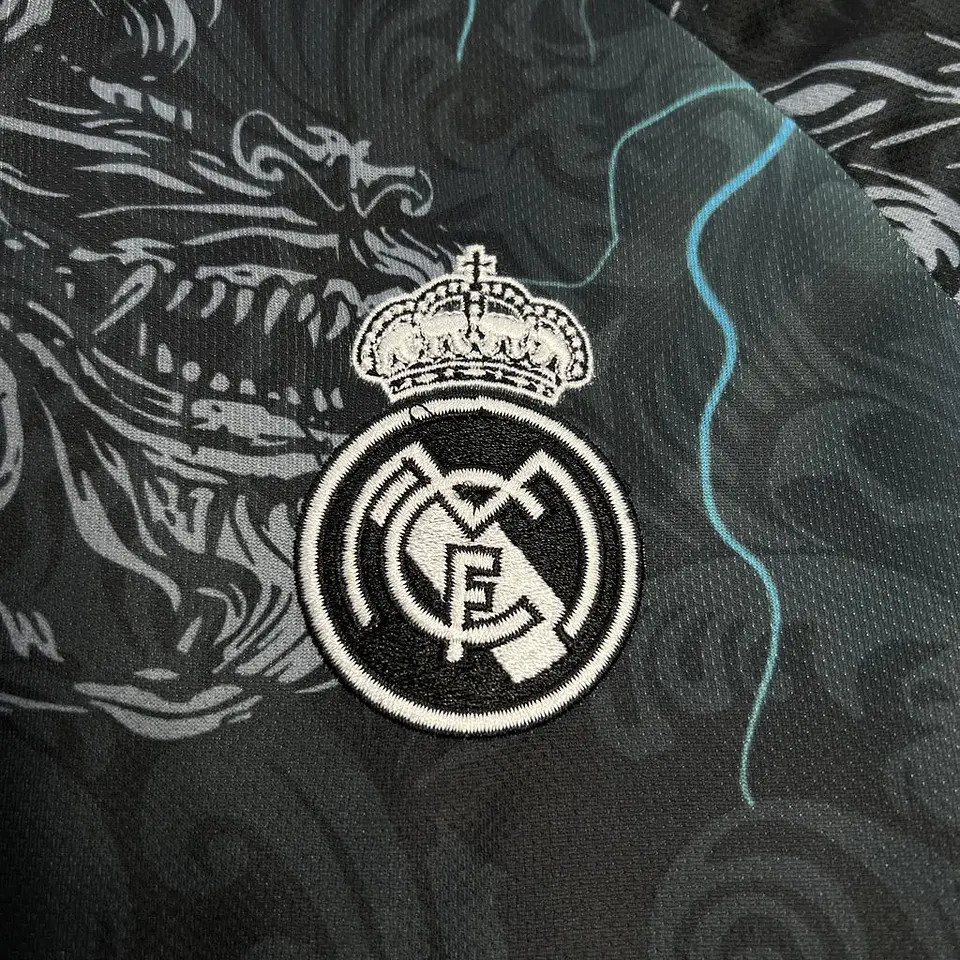 Real Madrid Especial Dragão 24/25 5