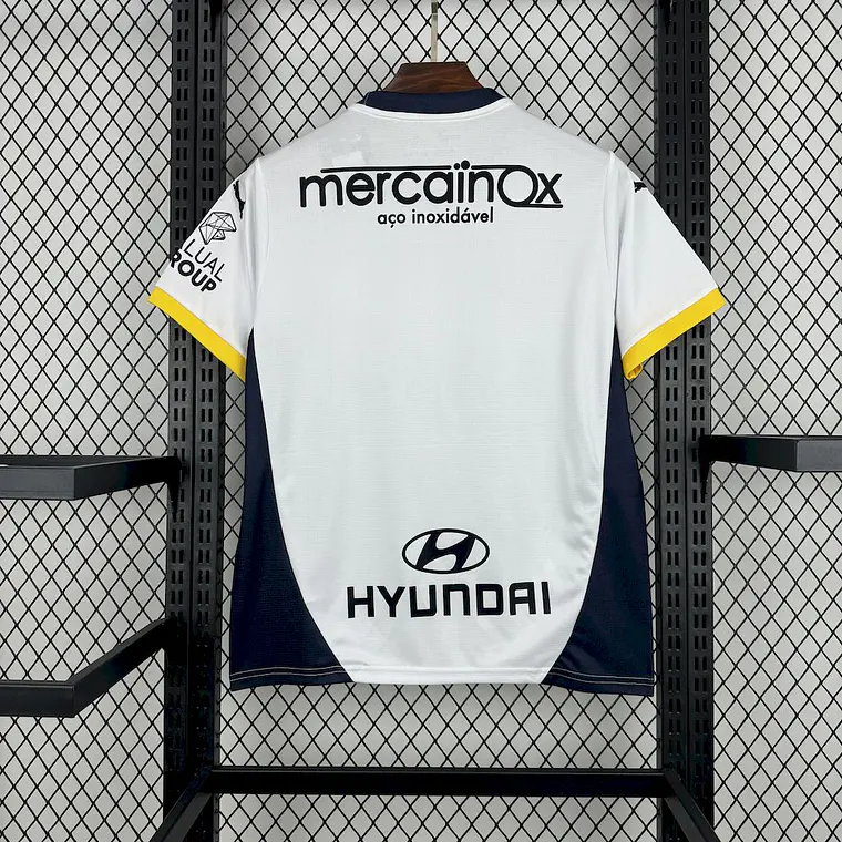 Famalicão Home 24/25 3