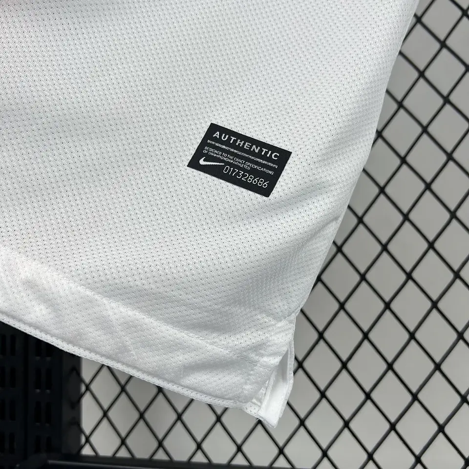 Juventus Away 10/11 9