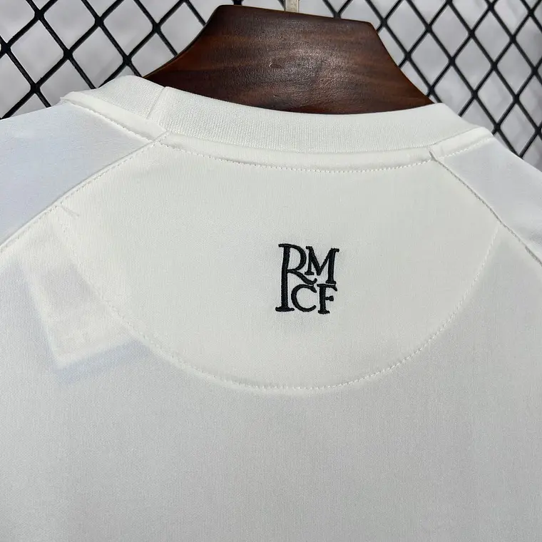 Real Madrid Especial White 24/25 5