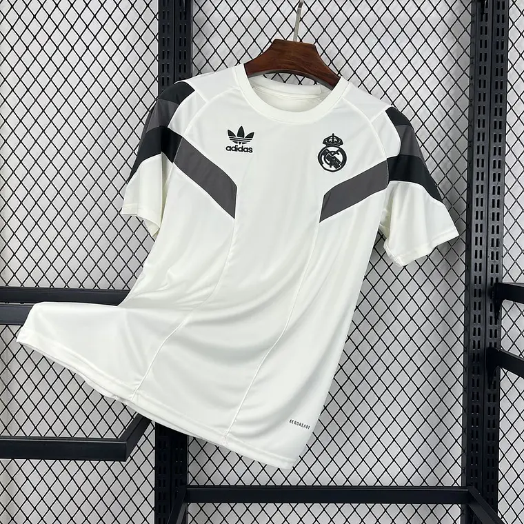 Real Madrid Especial White 24/25 1