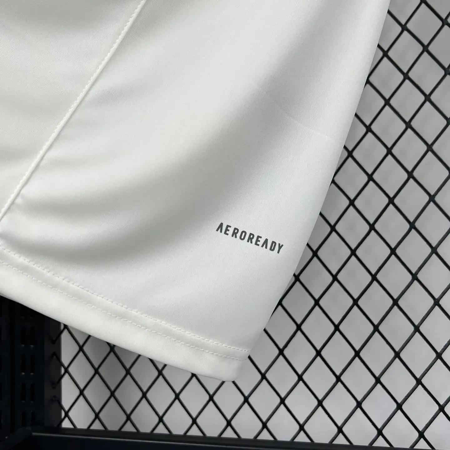 Real Madrid Especial White 24/25 6