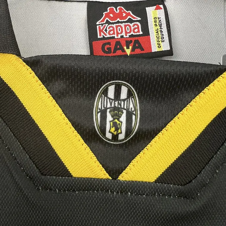 Juventus Third 96/97 5