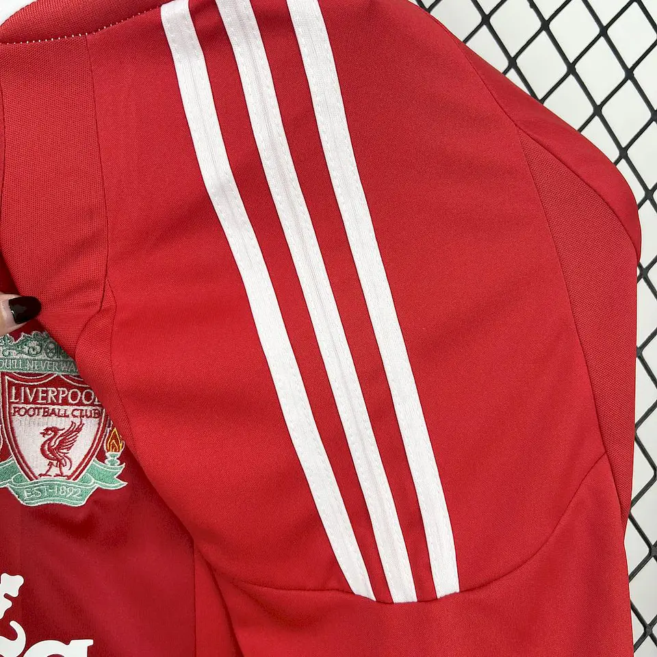 Liverpool Home 08/10 7