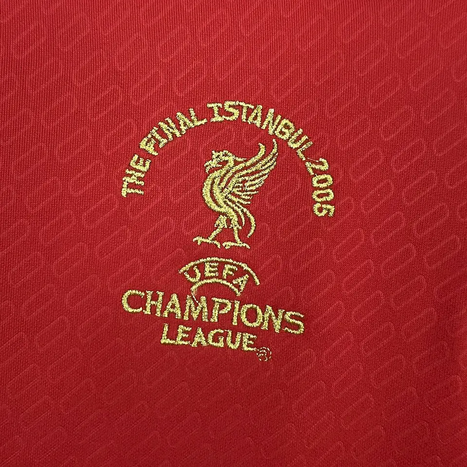 Liverpool Home 2005  5