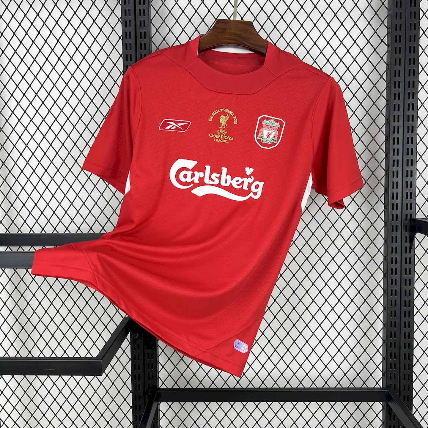 Liverpool Home 2005  1