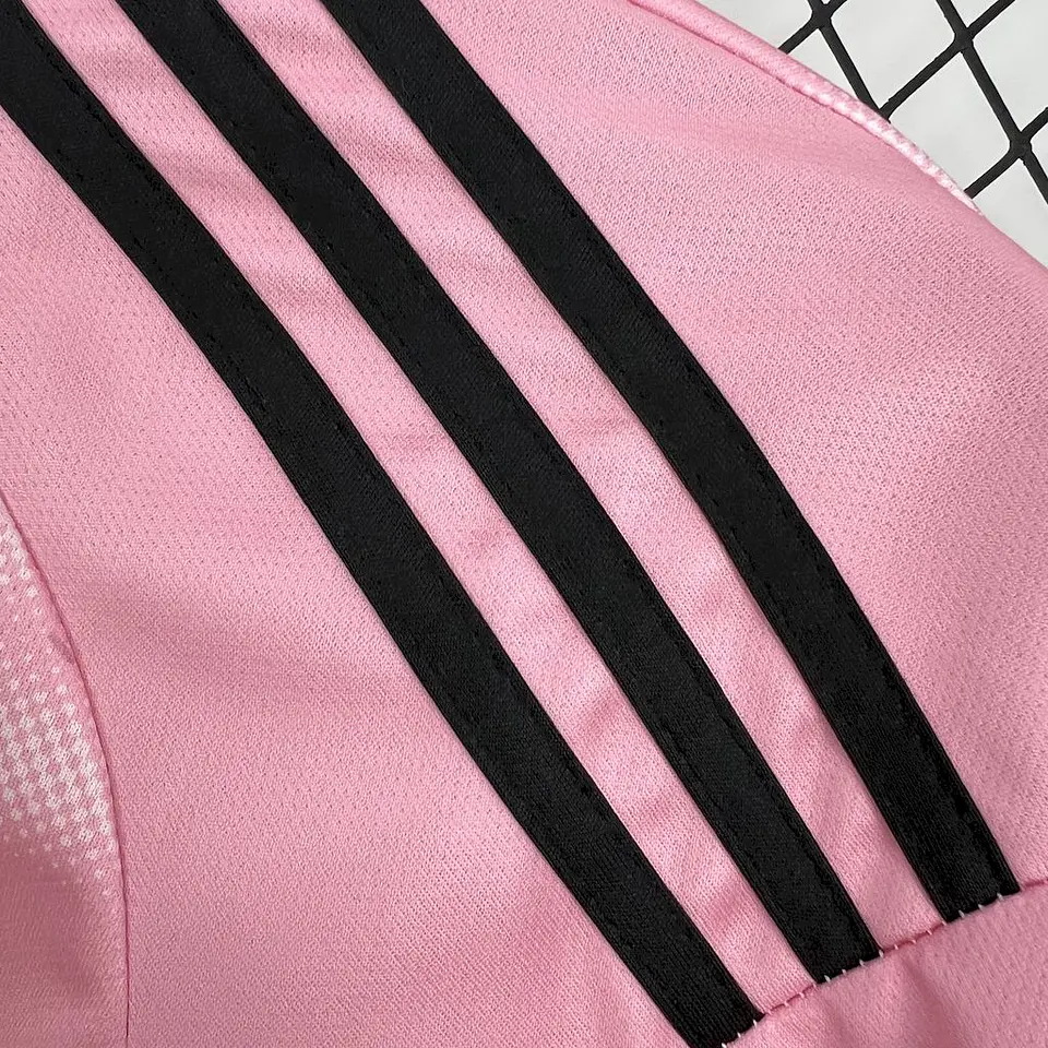 Real Madrid Especial Rosa 24/25 7