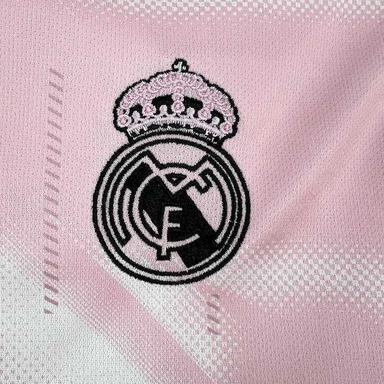Real Madrid Especial Rosa 24/25 5