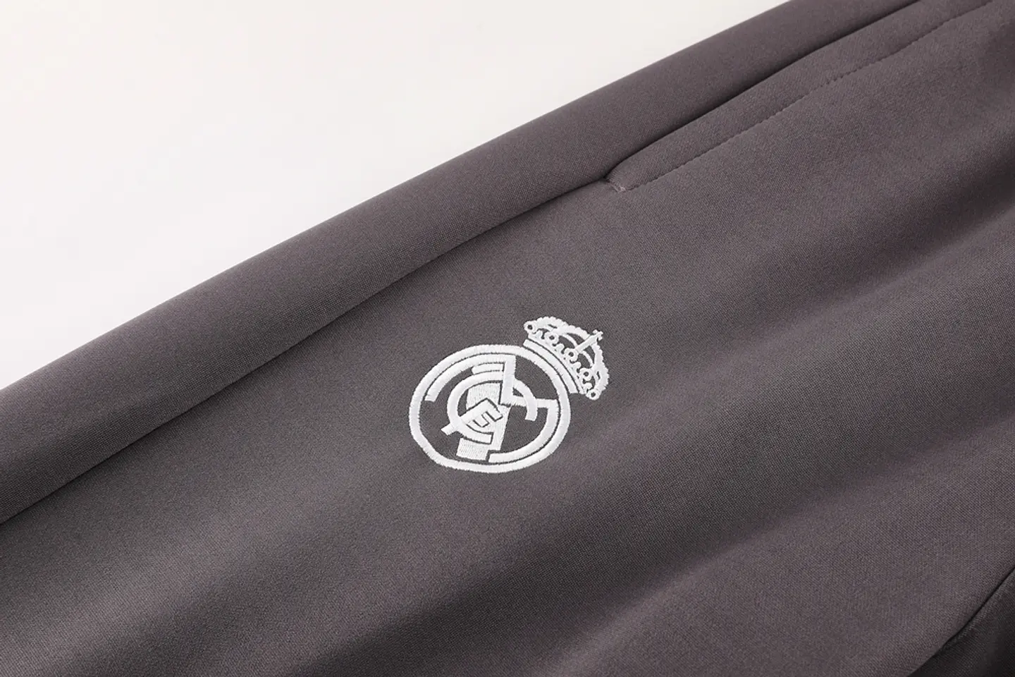 Real Madrid Fato Treino Casaco 24/25 8