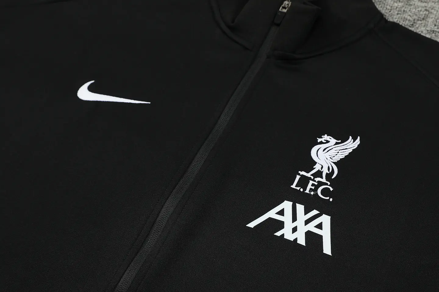Liverpool Fato Treino Casaco 24 25  4