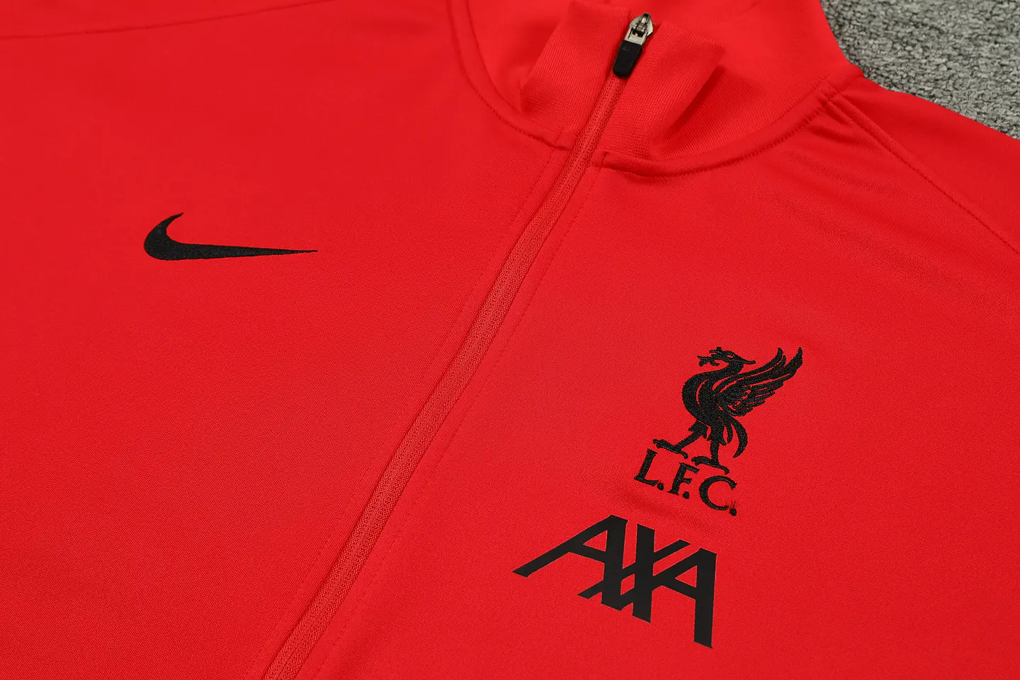 Liverpool Fato Treino Casaco 24 25  4