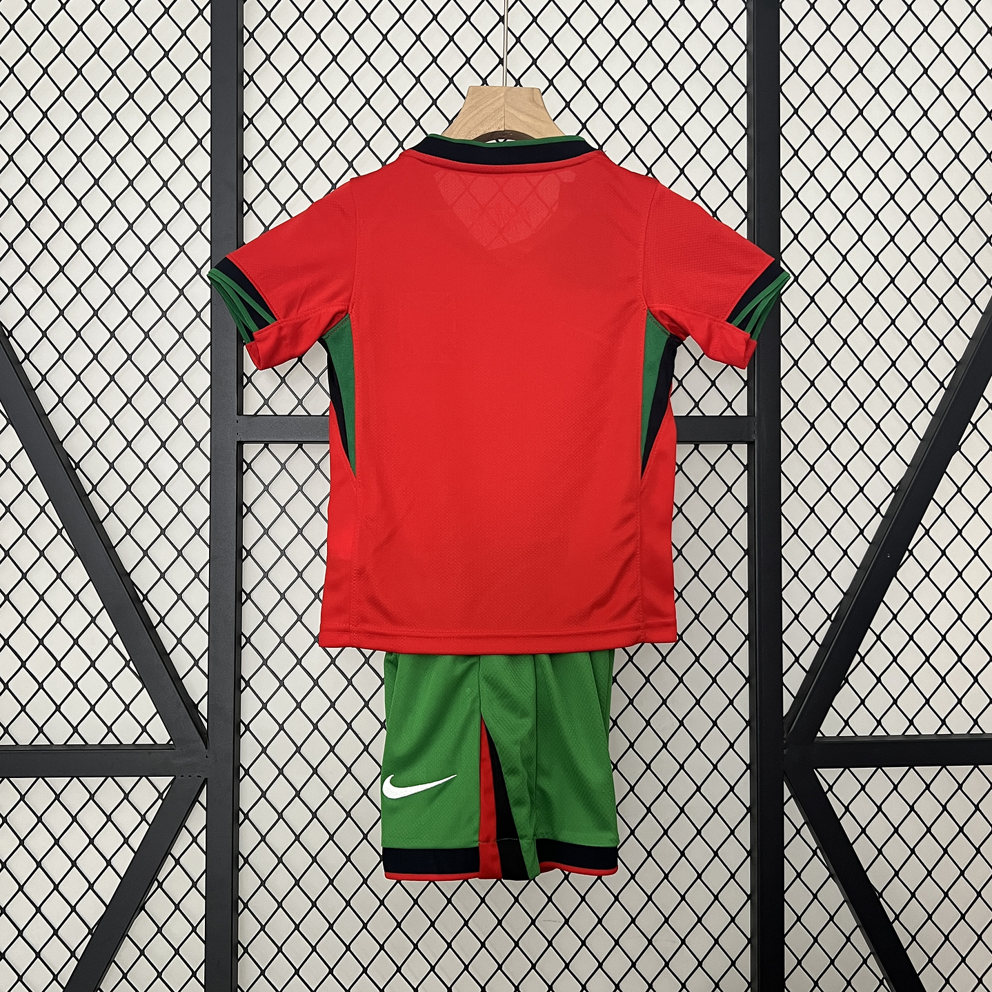 Portugal Home Euro 2024 Kit Criança 2