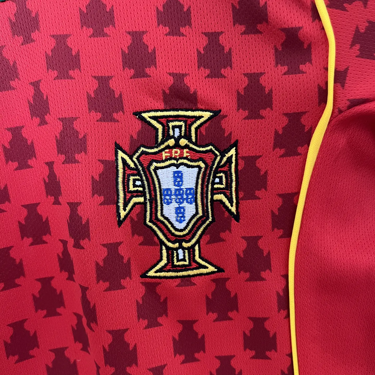Portugal Home Euro 2004 Kit Criança 4