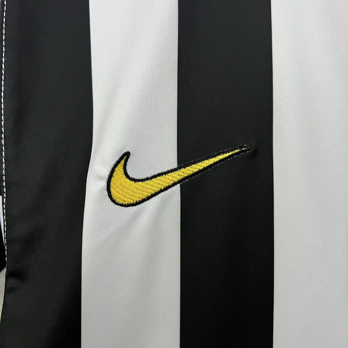 Juventus Home 03/04 6