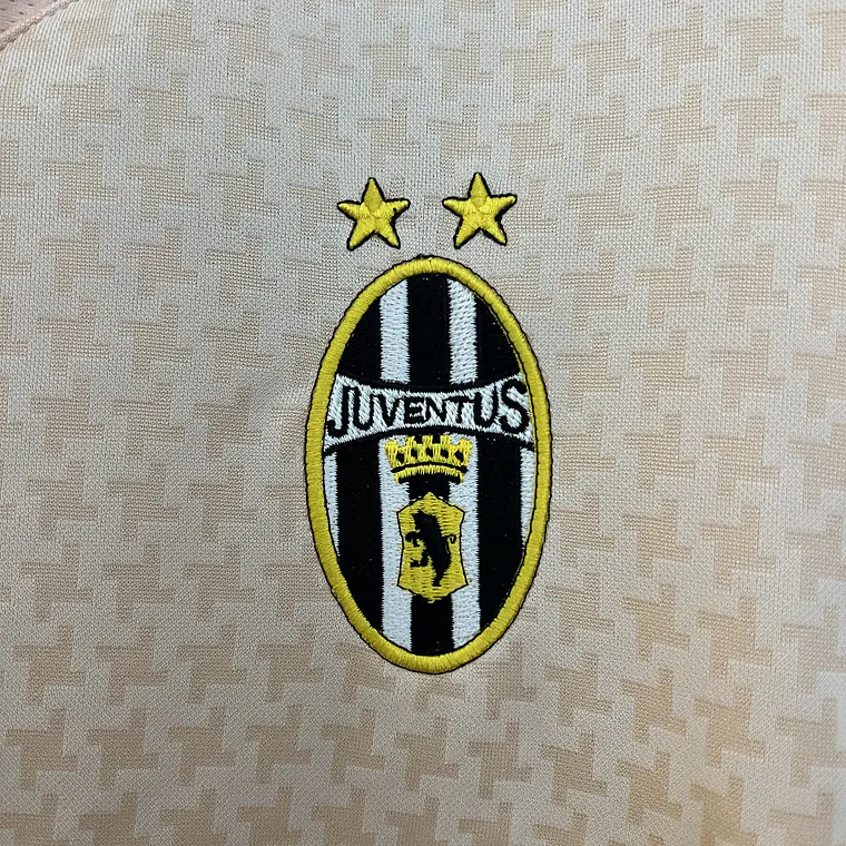 Juventus Third 03/04 5