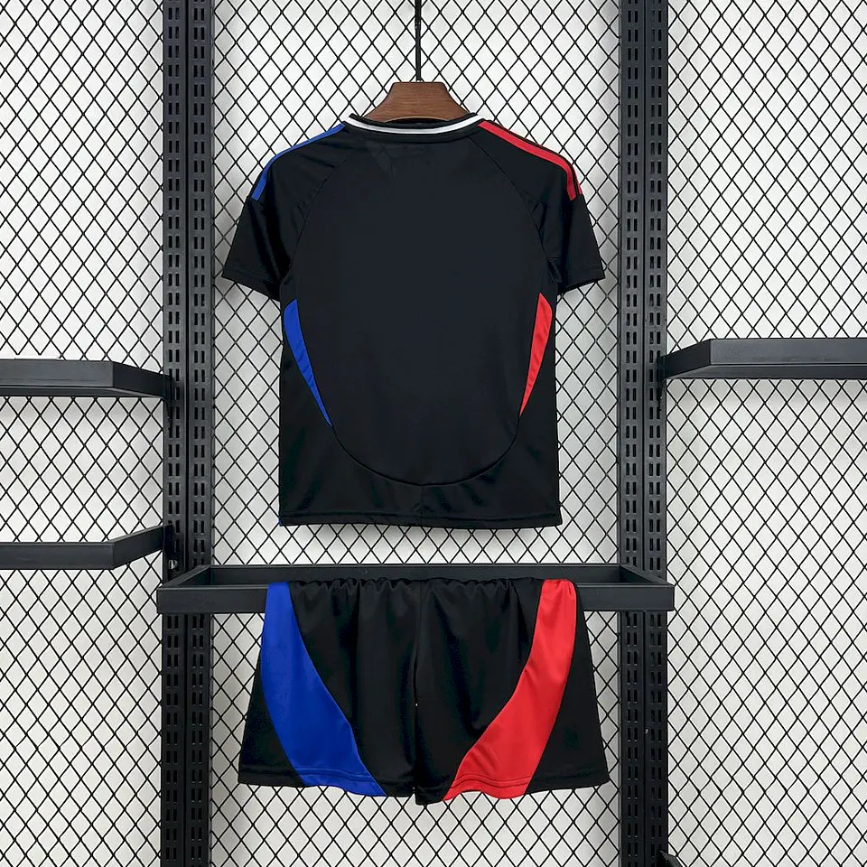 Lyon Away 24/25 Kit Criança 3