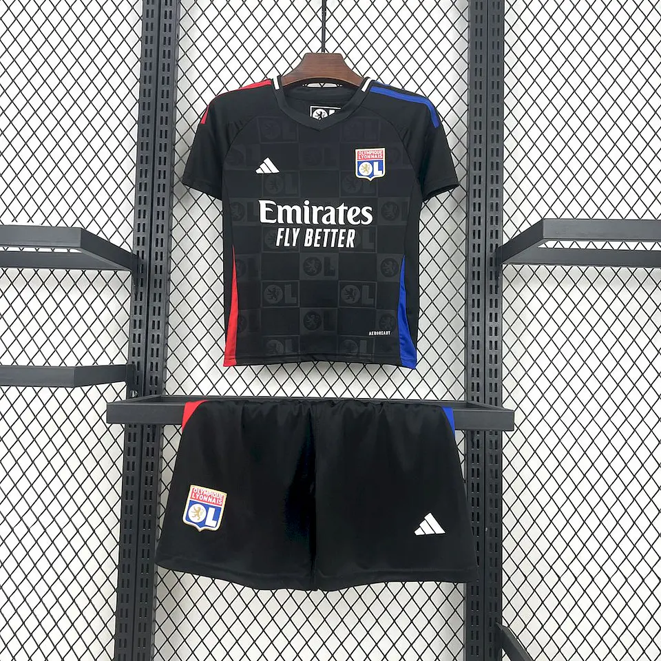 Lyon Away 24/25 Kit Criança 2