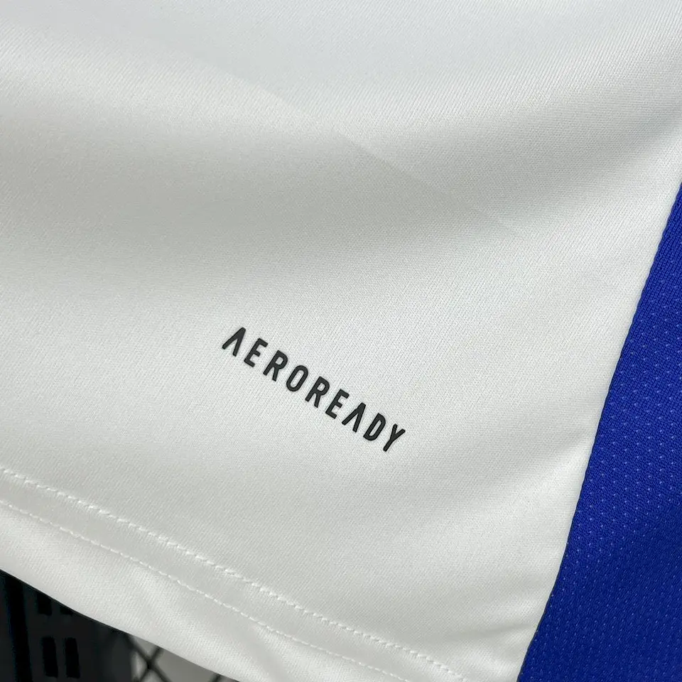 Lyon Home 24/25 9