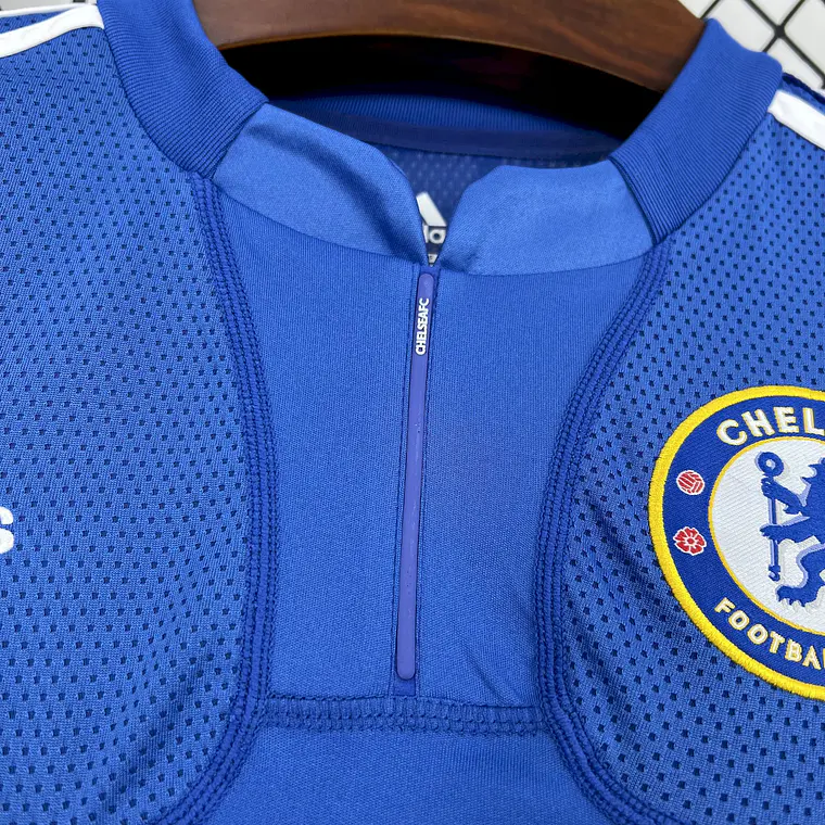 Chelsea Home 09/10 3
