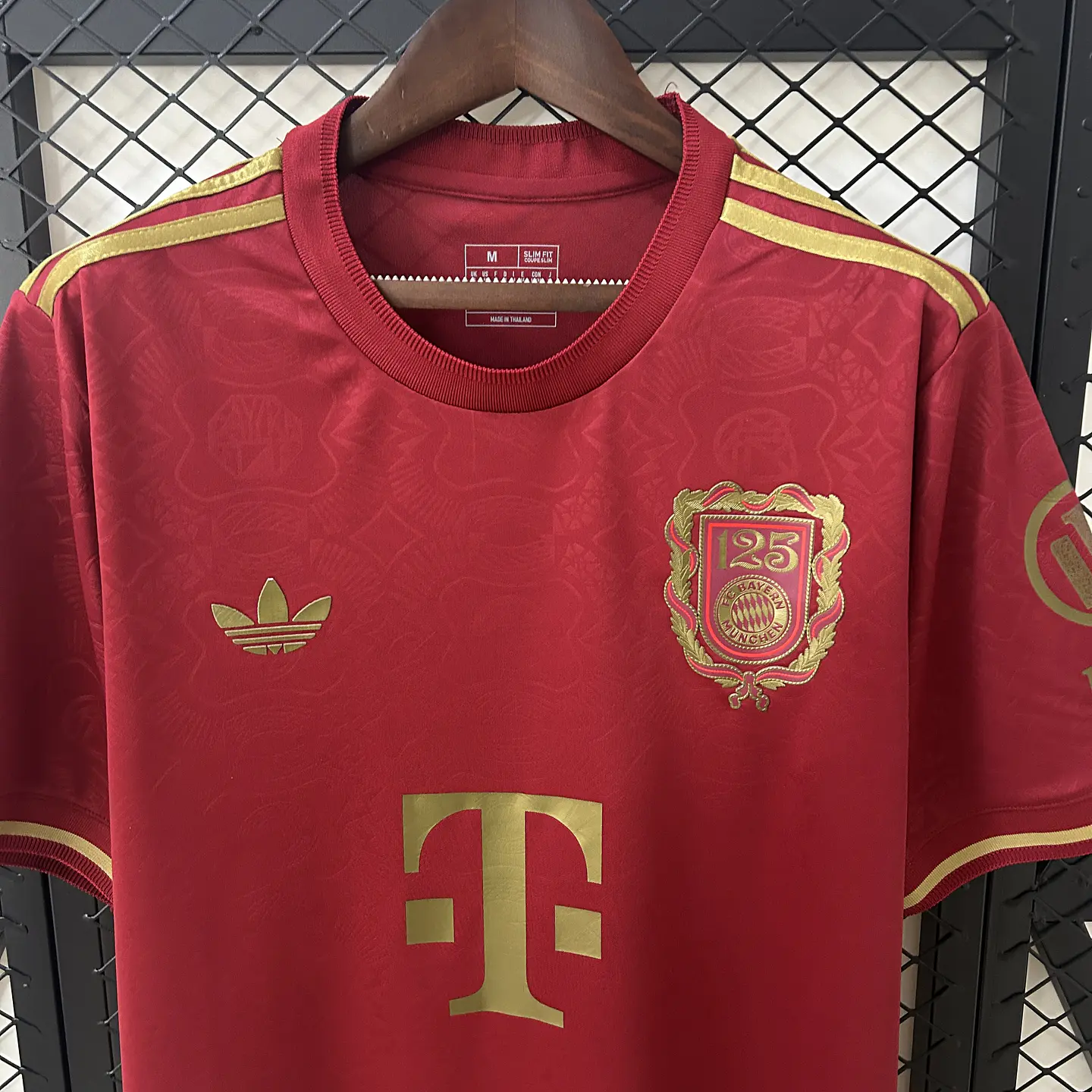 Bayern Especial 125 Anos 25/26 4